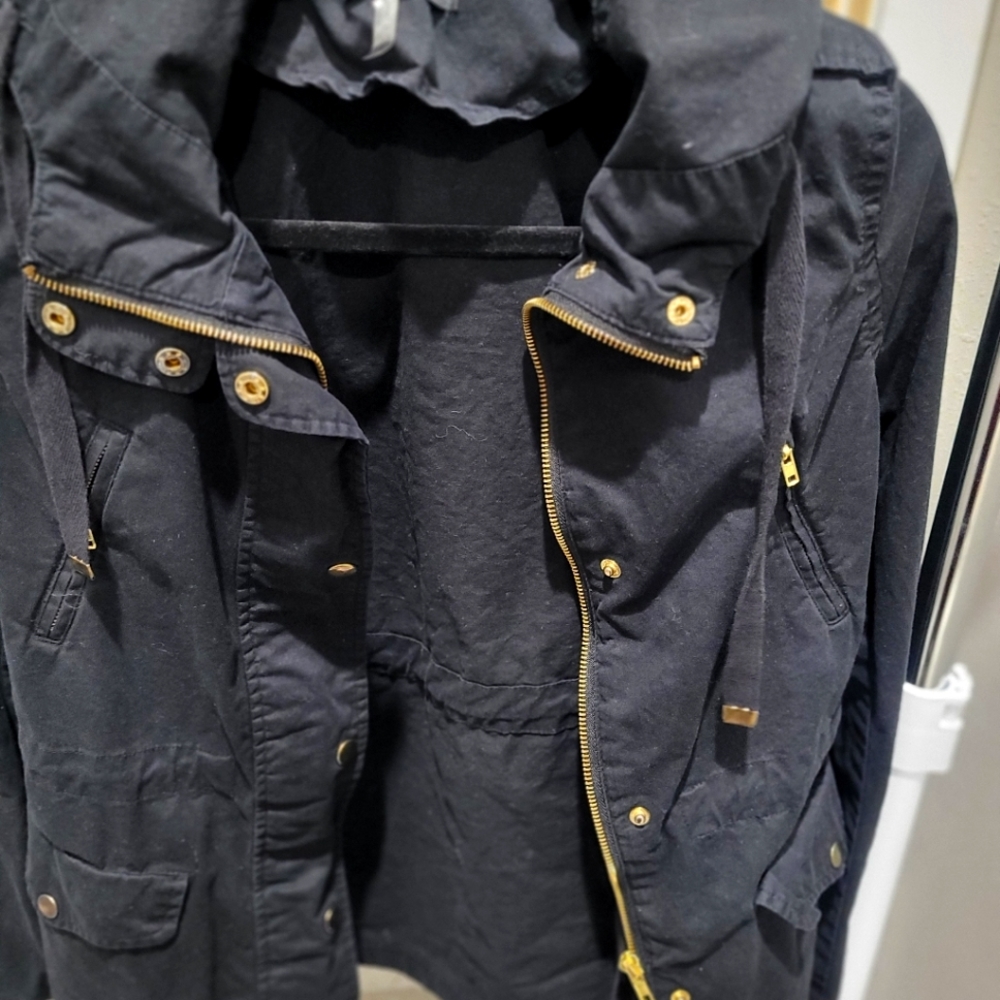 Love Tree Black Denim Jacket With Zipper Closure And Snaps Size M